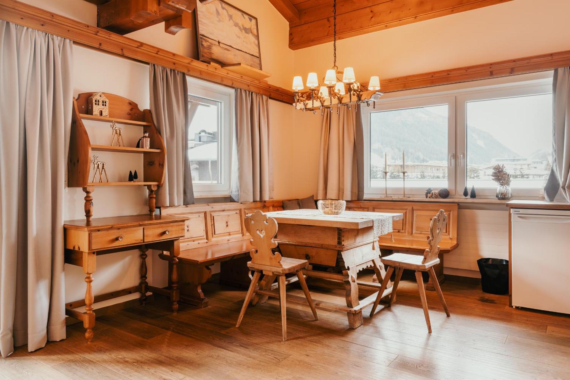 Hotel Gluecksschmiede - Hinterglemm Saalbach-Hinterglemm Luaran gambar
