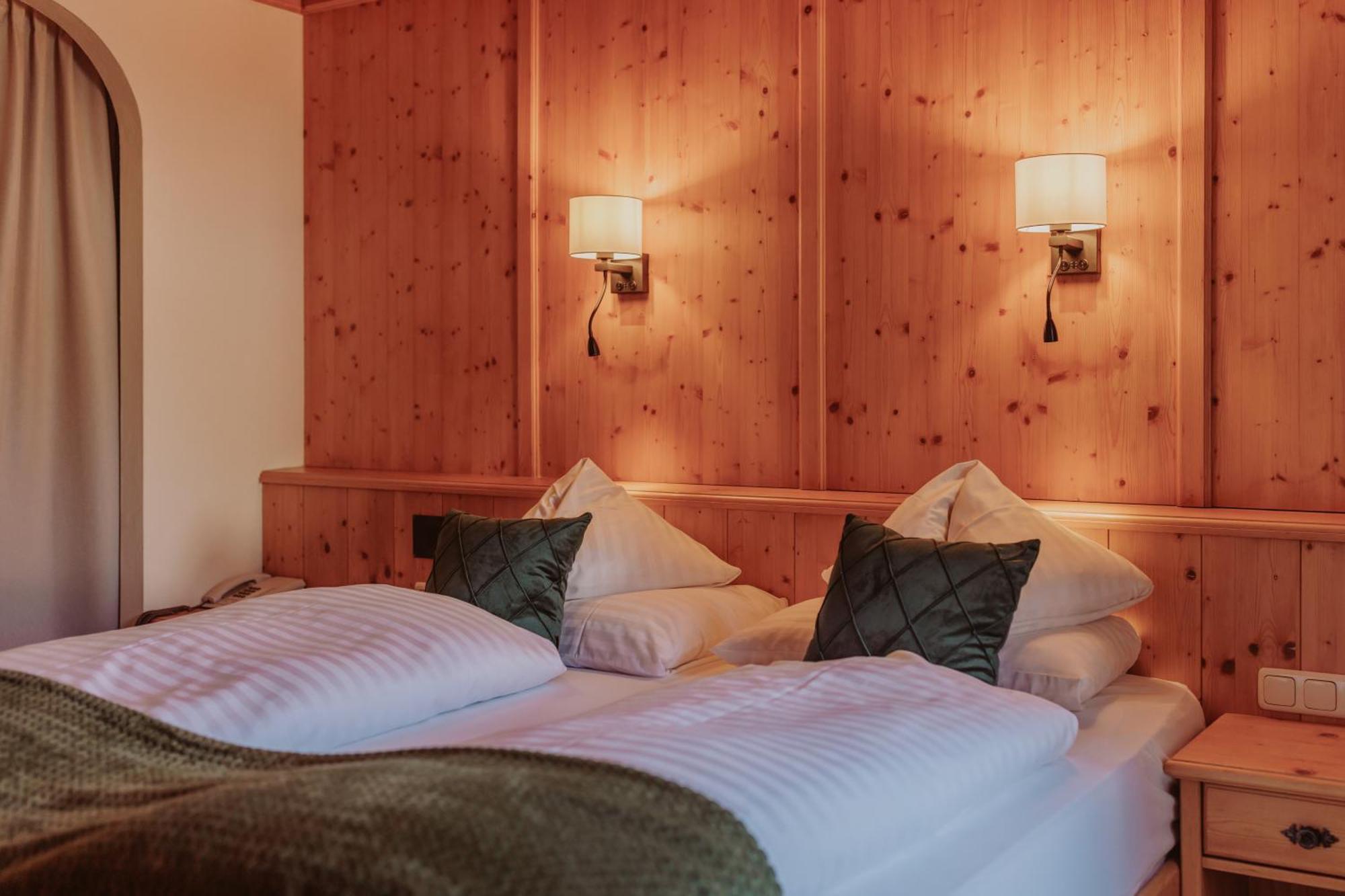 Hotel Gluecksschmiede - Hinterglemm Saalbach-Hinterglemm Luaran gambar